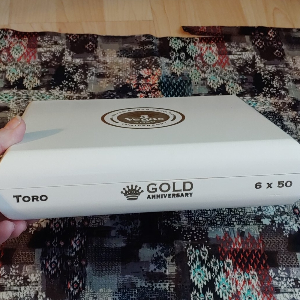 Cigar box - Picture 2 of 4